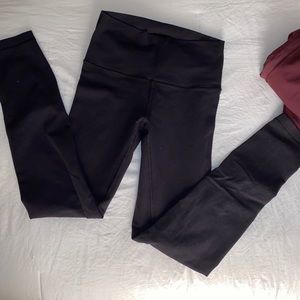 LULU wonder unders size 4